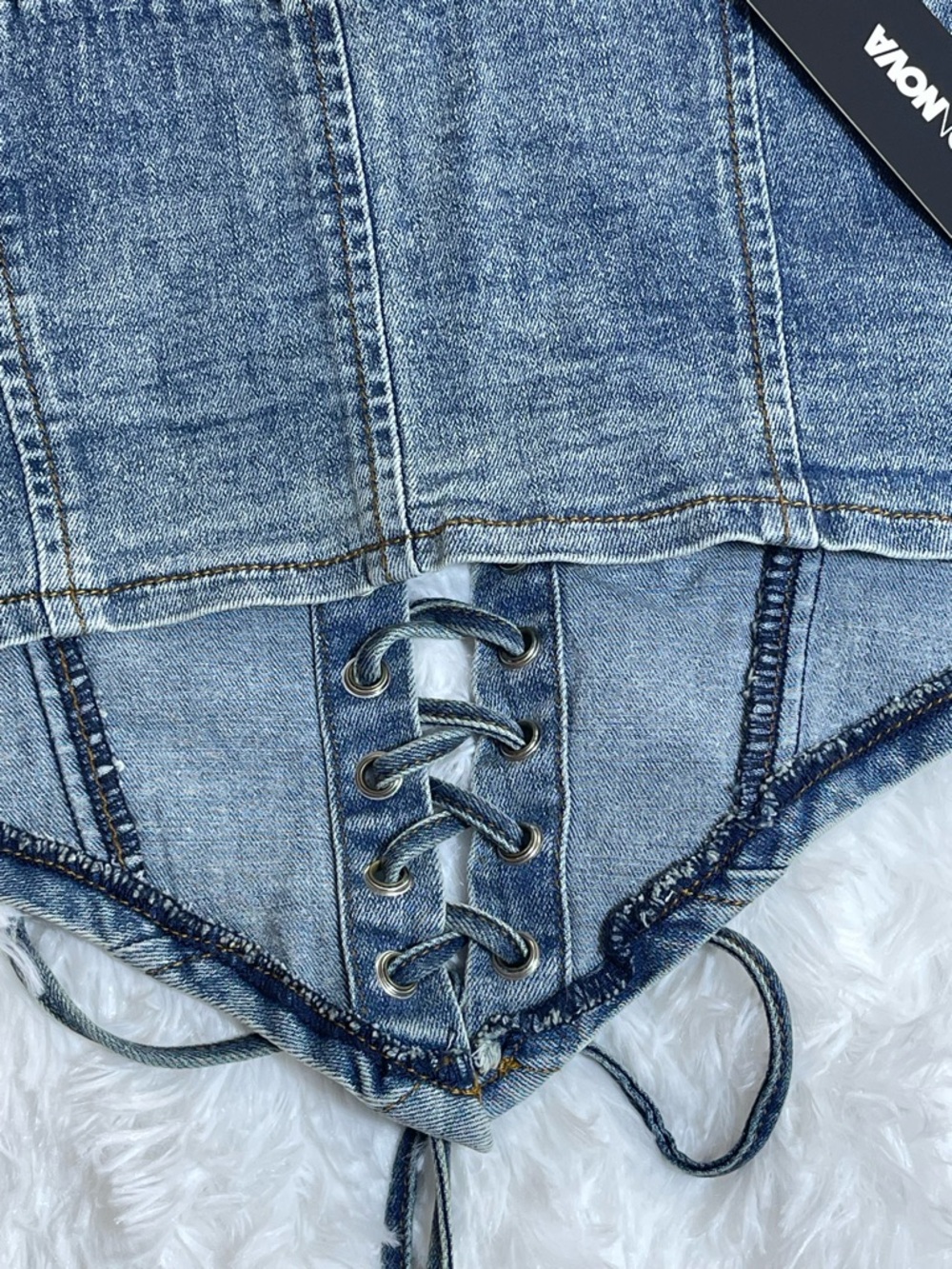 Fashion Nova Women’s MediumWash Denim Lace-Up Corset Crop Top Size XL NWT - Picture 6 of 10